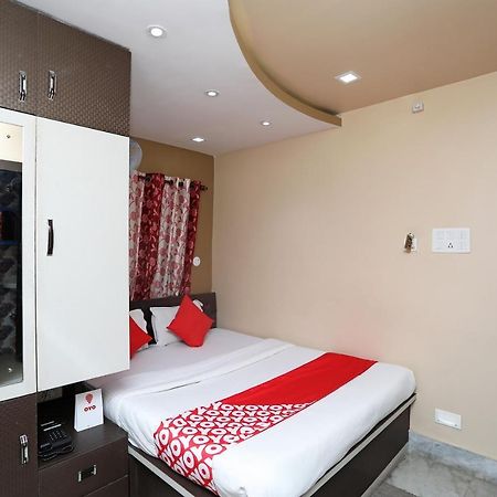 Oyo 9975 Hotel Asmeet Калькутта Экстерьер фото