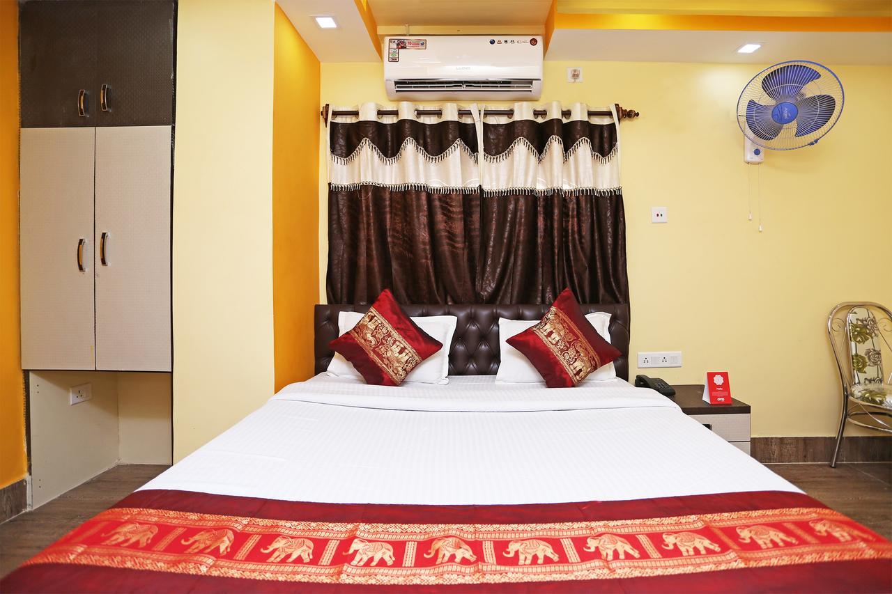 Oyo 9975 Hotel Asmeet Калькутта Экстерьер фото