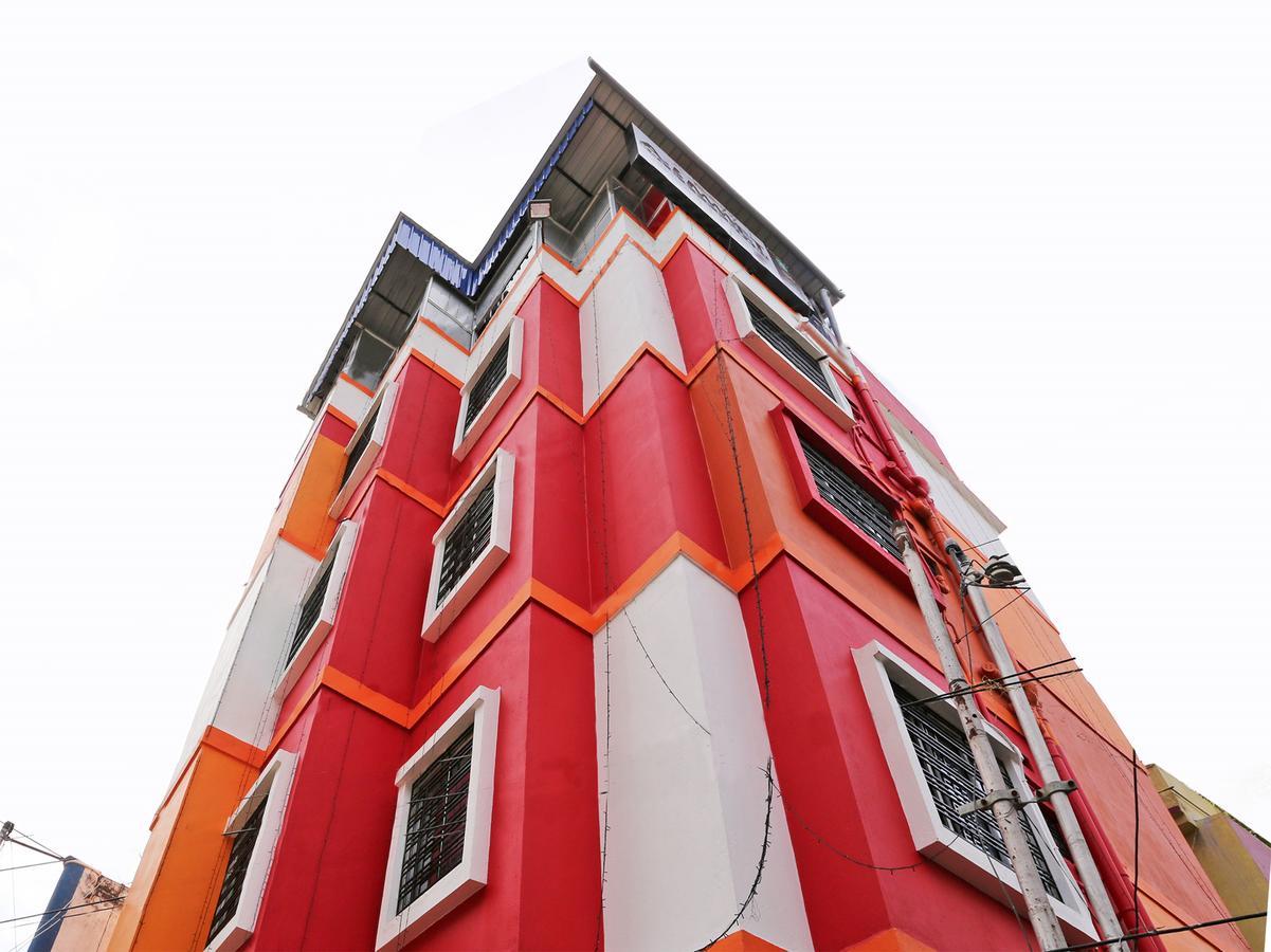 Oyo 9975 Hotel Asmeet Калькутта Экстерьер фото