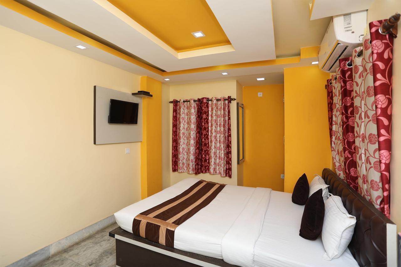 Oyo 9975 Hotel Asmeet Калькутта Экстерьер фото